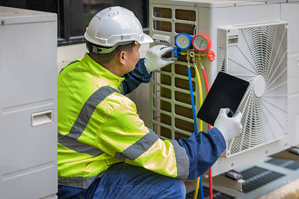 Professional Hvac technician working in Muskego, WI